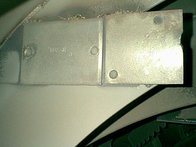 Kenco SFS-50 and K-811 wear plates provide great protection for spiral flights
