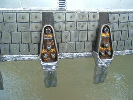 Wear Patch on dredge secondary wear surface